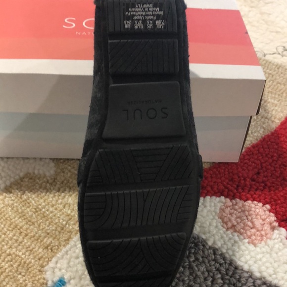 Brand New Camo Grey Soul by Naturalizer flats. - Picture 6 of 6